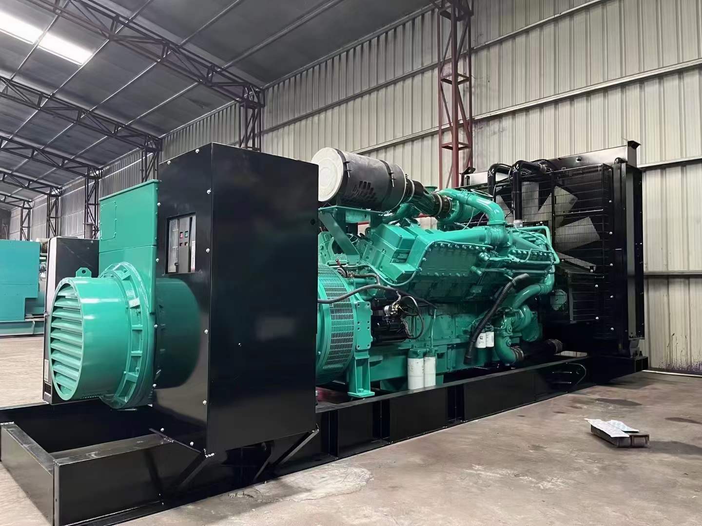 永兴如何降低 800kW 柴油发电机输出电流的波动？