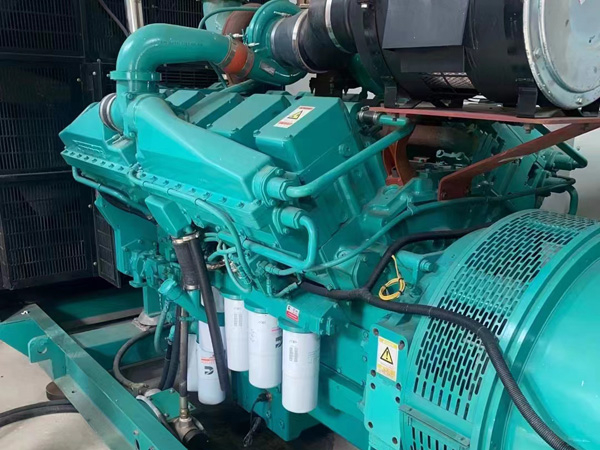 永兴更换100kW柴油发电机组机油时，需要注意哪些事项？